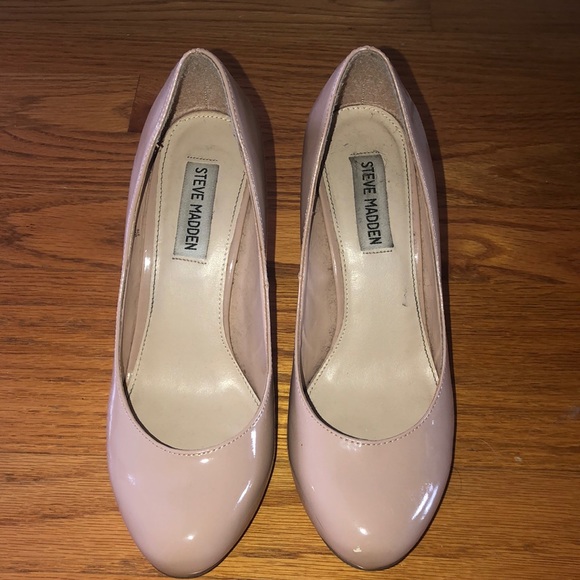 Women’s Steve Madden Nude Pump Heels - Picture 2 of 3